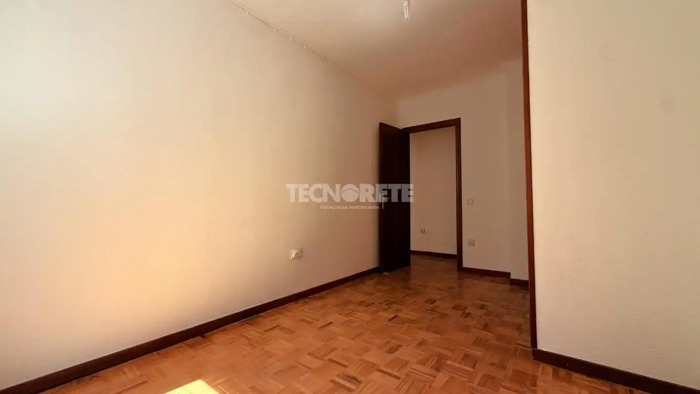 Habitación de Piso en venta en Guadalajara con Calefacción, Parquet y Terraza