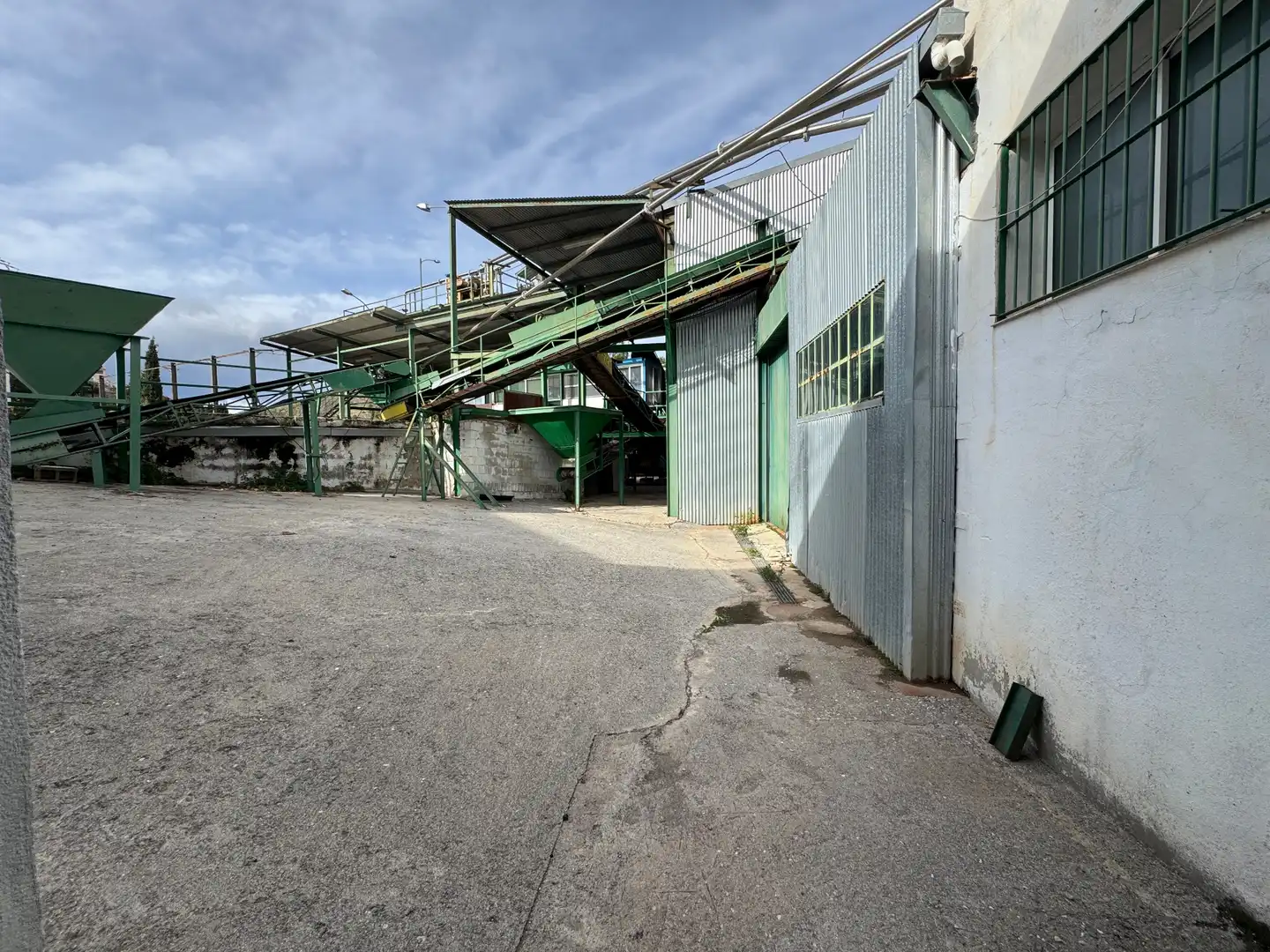 Vista exterior de Nave industrial en venta en Cehegín con Calefacción y Alarma