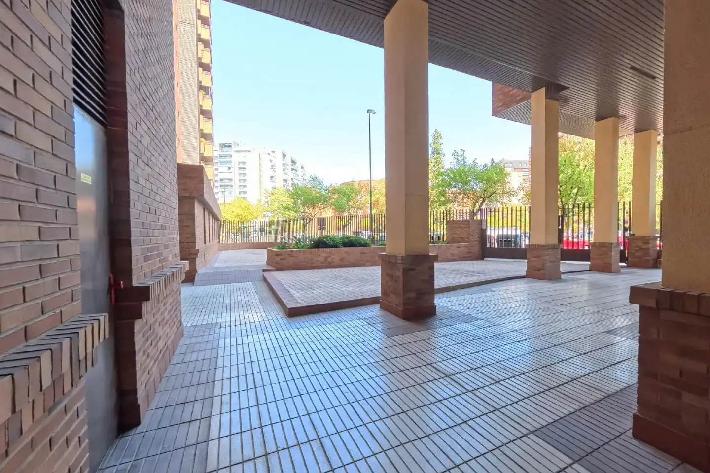 Terrace of Flat for sale in Zaragoza