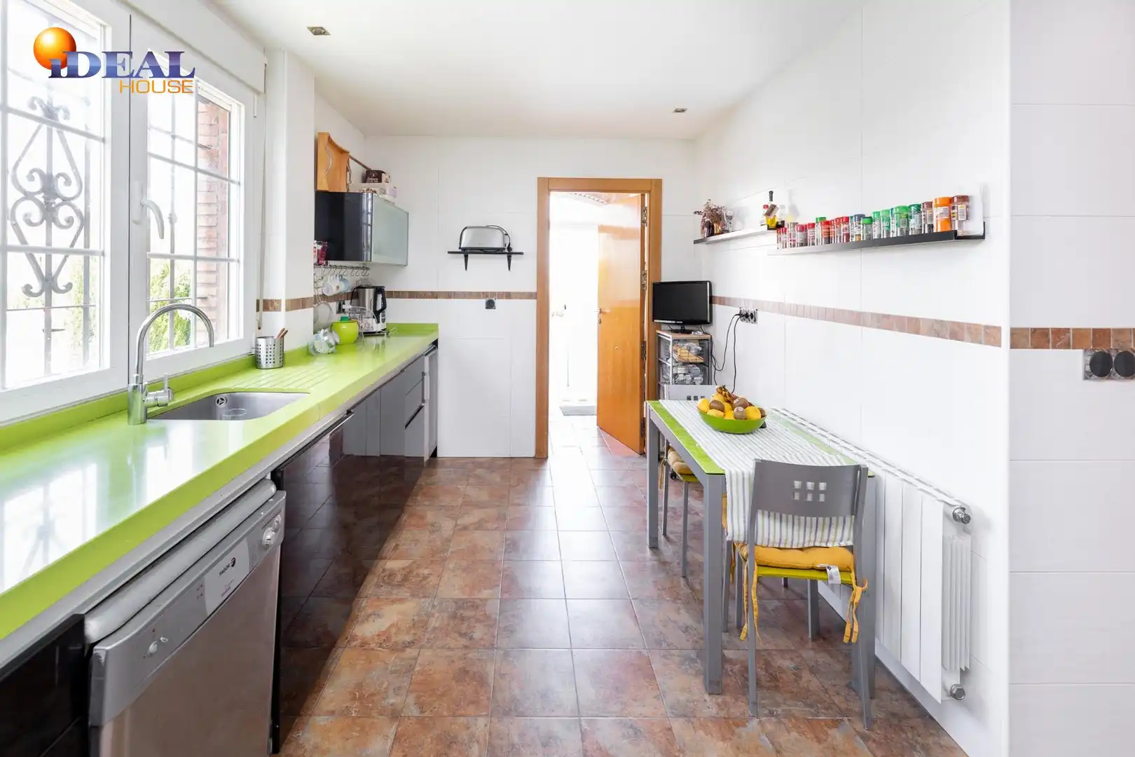 Villa mit Pool zum Verkauf in Huétor Vega, imagen 14