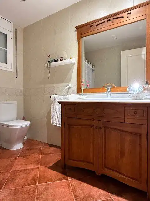 Baño de Casa o chalet en venta en Sant Boi de Llobregat con Aire acondicionado, Calefacción y Jardín privado
