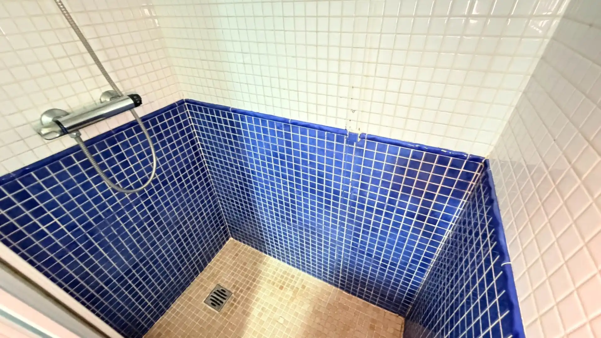 Bany de Apartament en venda en Los Montesinos amb Terrassa i Moblat