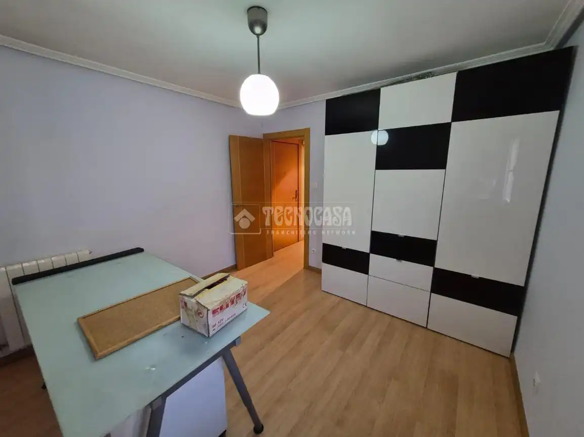 Piso en venta en Zaragoza con Calefacción y Terraza