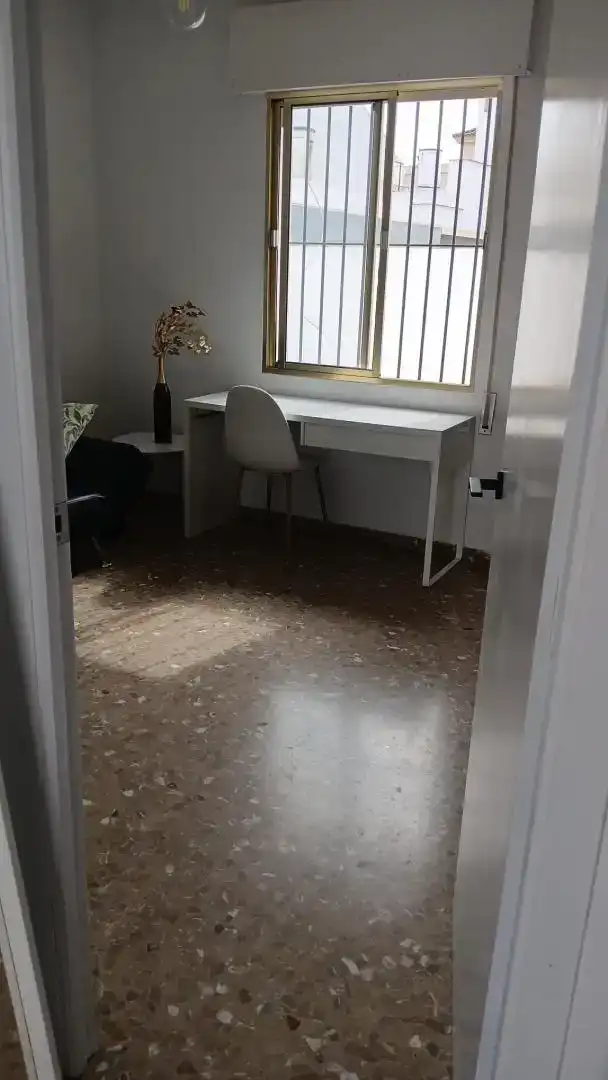 Dormitori de Casa o xalet en venda en Dos Hermanas amb Aire condicionat i Balcó
