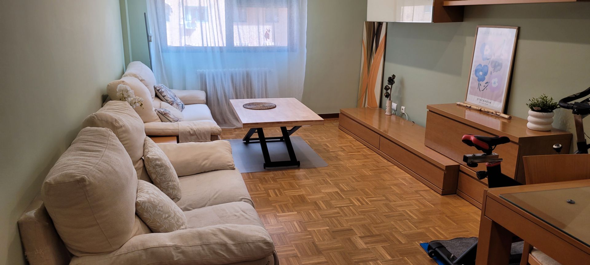 Sala d'estar de Pis de lloguer en Cuenca Capital amb Aire condicionat, Calefacció i Parquet