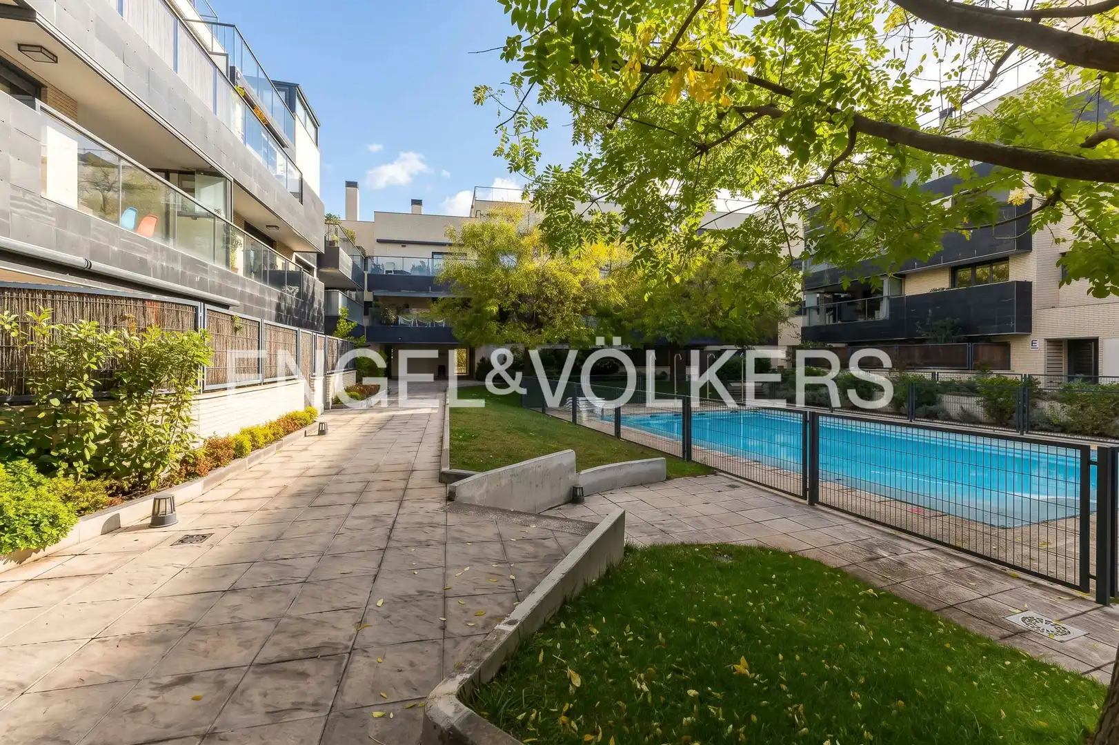 Vista exterior de Piso en venta en Barajas