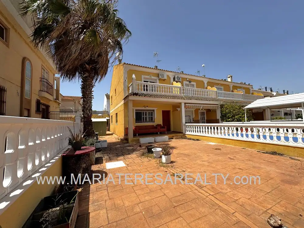 Exterior view of Detached homes for sale in Los Alcázares  with Private garden and Balcony