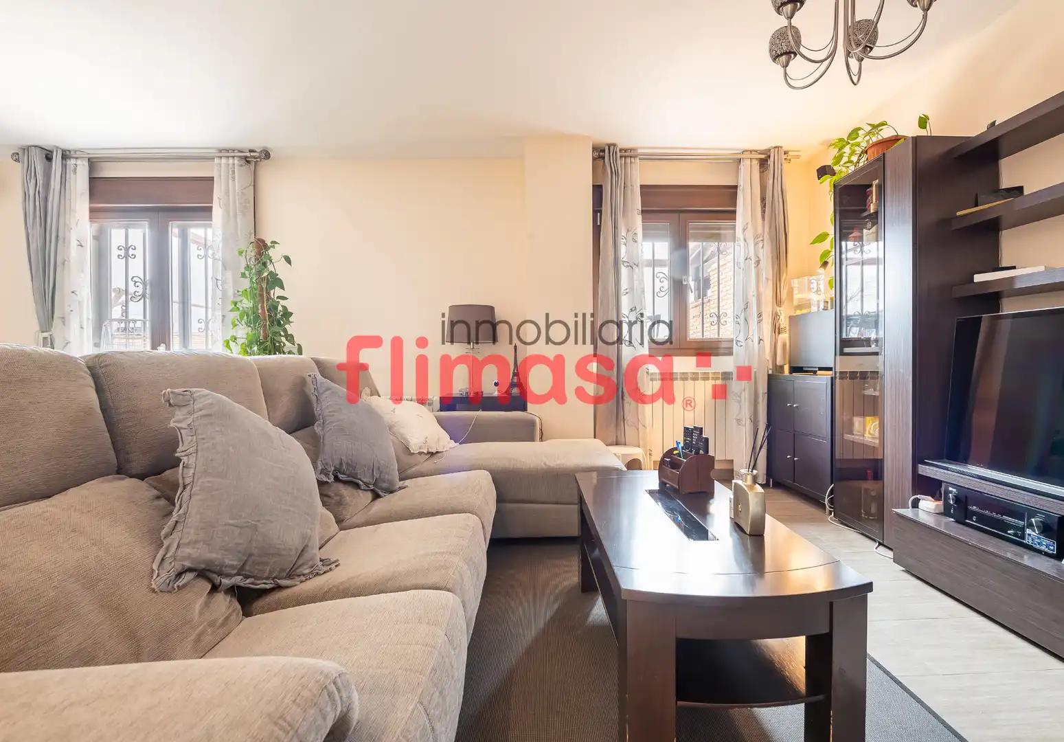Living room of Detached homes for sale in Villaviciosa de Odón  with Air Conditioner, Heating and Terrace
