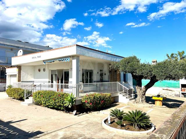 Casa-chalet en Venta en  Calle CBort B 7, 7 en Alcanar