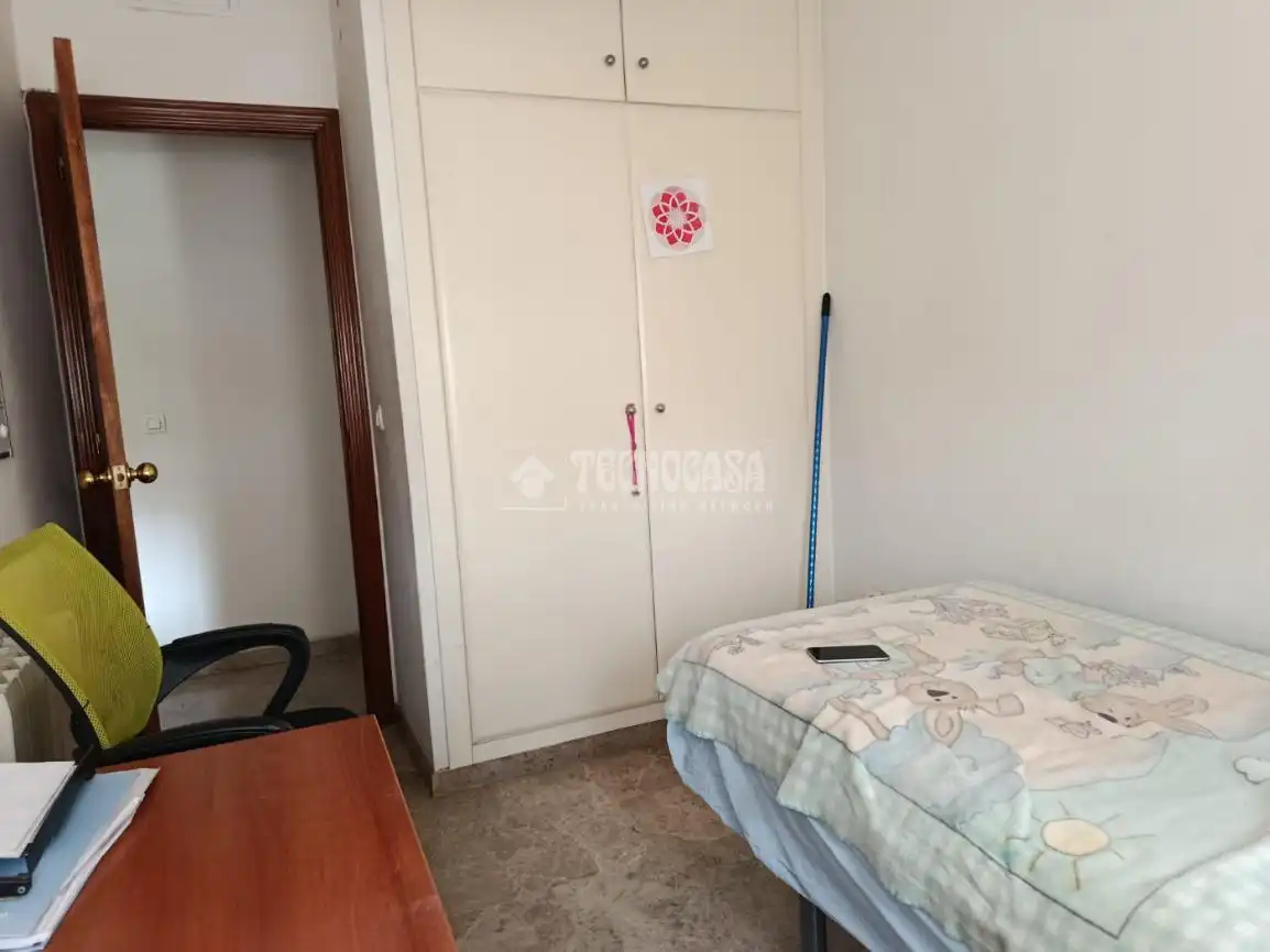 Dormitori de Pis en venda en Córdoba