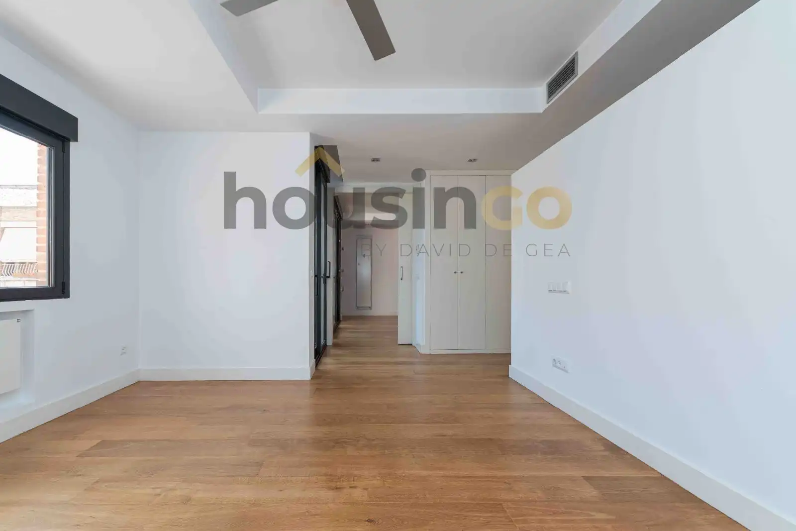 Bedroom of Flat for rent in Madrid  with Air Conditioner, Heating and Terrace