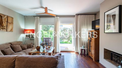 Foto 3 de Casa o chalet en venta en Passeig Comte de Vilardaga, Roses - Castellbell, Sant Feliu de Llobregat