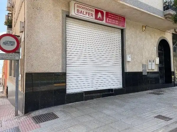 Local de alquiler en El Ejido con Aire acondicionado