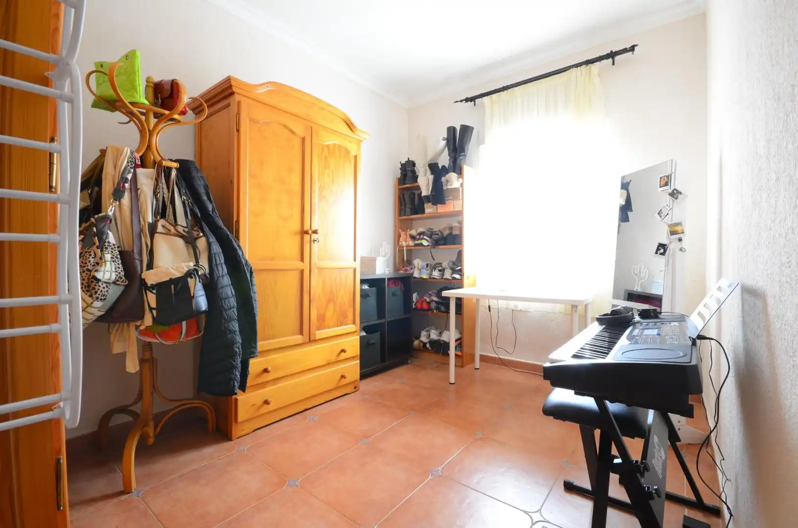 Habitación de Local en venta en Mazagón