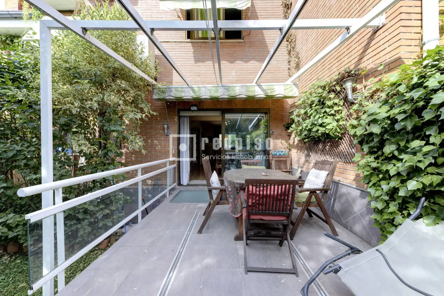Terrace of Houses for sale in Pozuelo de Alarcón  with Air Conditioner, Heating and Private garden
