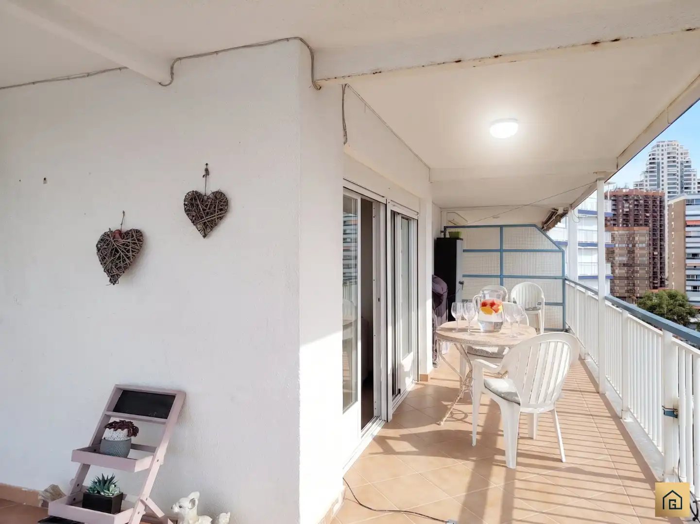 Terraza de Piso en venta en Benidorm con Terraza, Amueblado y Alarma