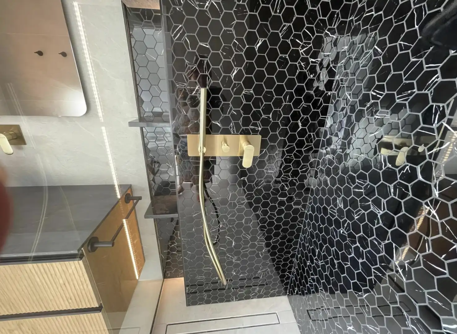 Baño de Casa adosada en venta en Benahavís con Aire acondicionado, Calefacción y Jardín privado