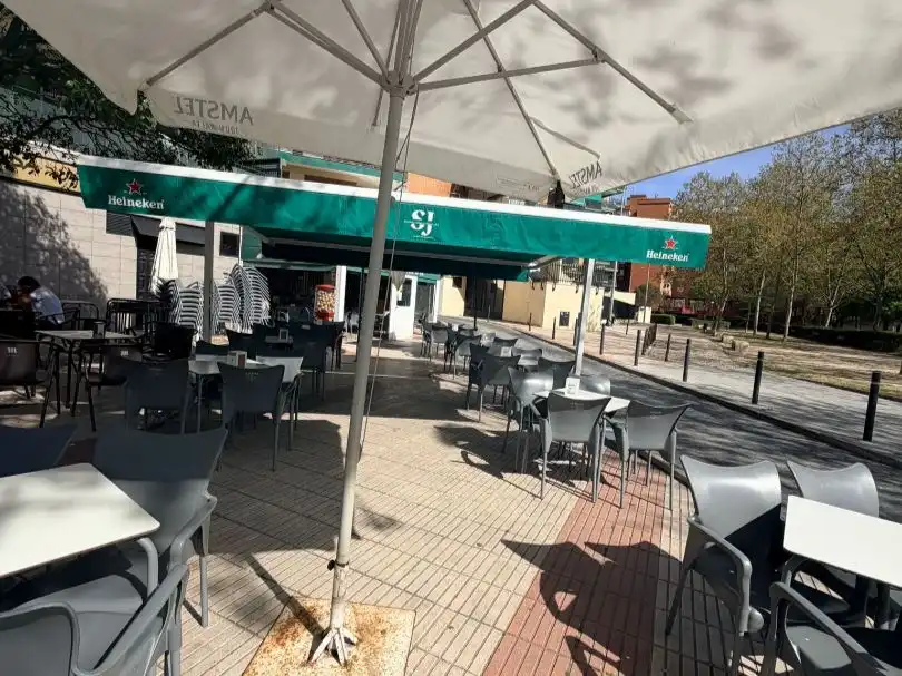 Terrassa de Local en venda en Fuenlabrada amb Aire condicionat, Calefacció i Terrassa