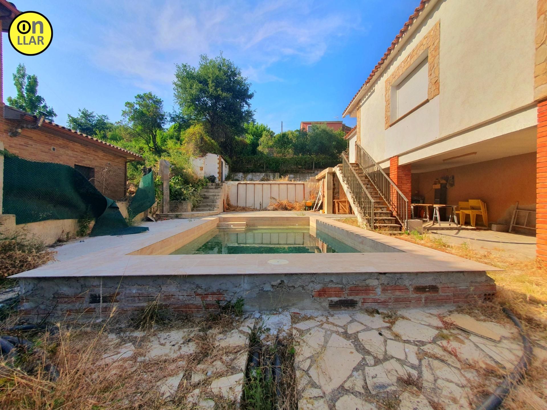 Piscina de Casa o xalet en venda en Riells i Viabrea amb Jardí privat, Terrassa i Traster