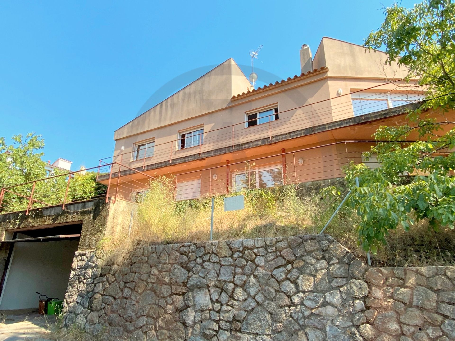 Vista exterior de Casa o xalet en venda en Vacarisses amb Calefacció, Jardí privat i Parquet