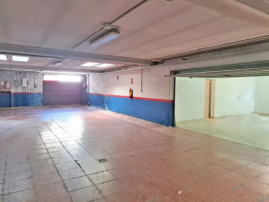 Aparcament de Casa adosada en venda en Torrelodones amb Calefacció, Jardí privat i Parquet