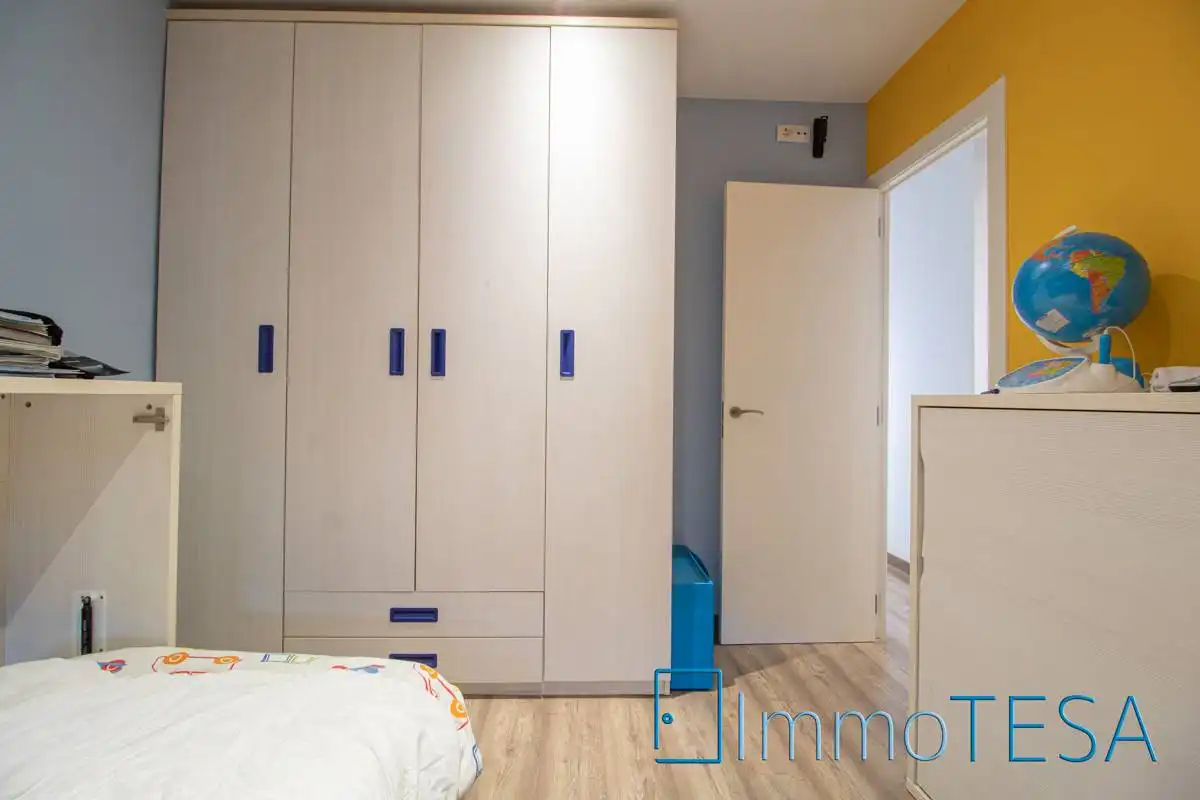 Bedroom of Flat for sale in Barberà del Vallès  with Heating, Parquet flooring and Terrace