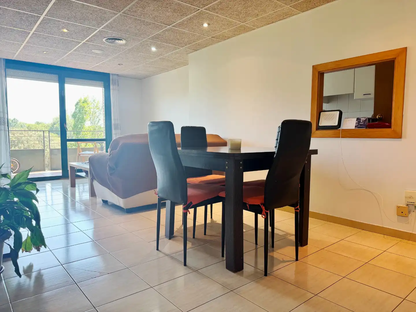 Esszimmer von Wohnung zum Verkauf in Girona mit Klimaanlage, Heizung und Balkon