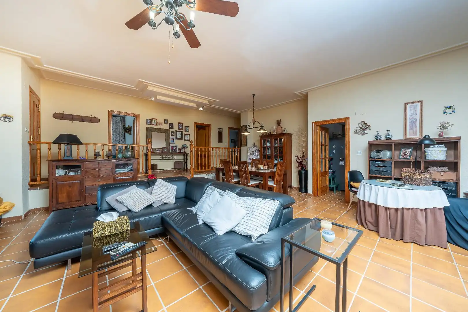 Sala de estar de Casa o chalet en venta en Novelda con Aire acondicionado, Calefacción y Jardín privado