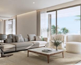 Sala d'estar de Apartament en venda en Marbella amb Aire condicionat, Jardí privat i Terrassa