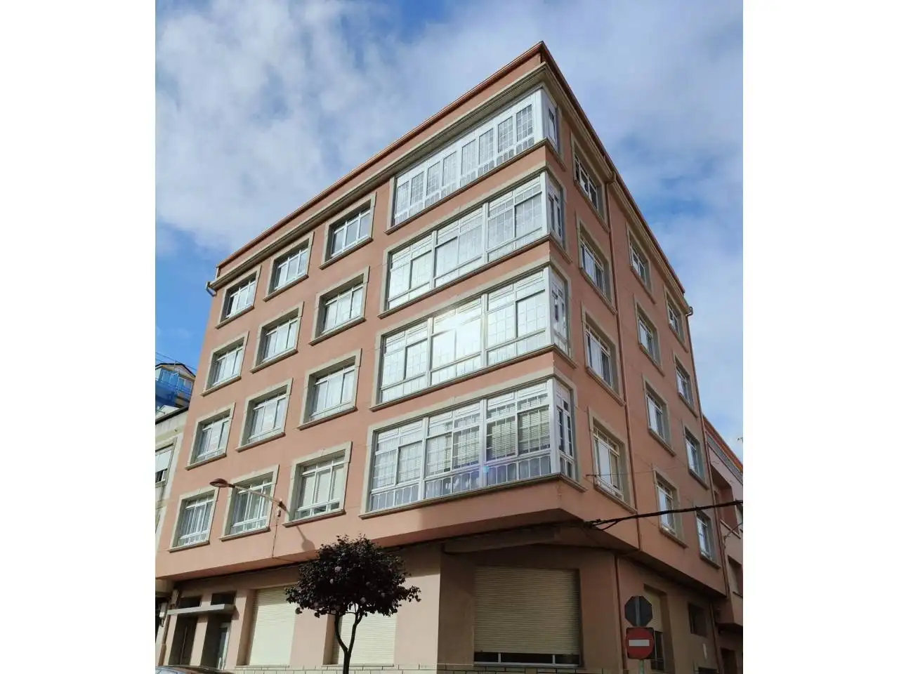 Vista exterior de Piso en venta en Cariño con Calefacción, Trastero y Amueblado