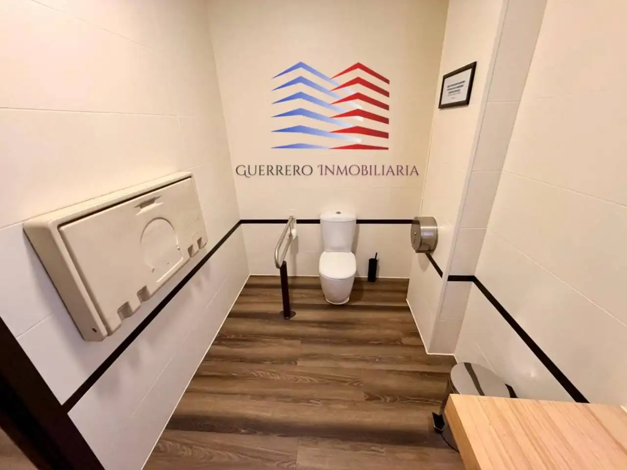 Bathroom of Commercial properties for rent in Ourense Capital   with Air Conditioner and Alarm