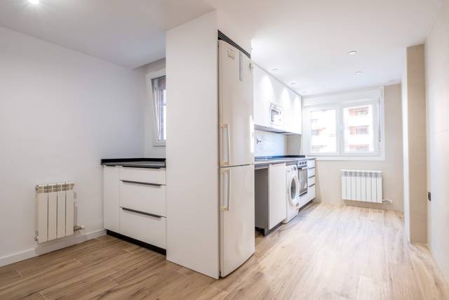 Piso en Alquiler en  GUTIERREZ MELLADO, 17 en Romareda