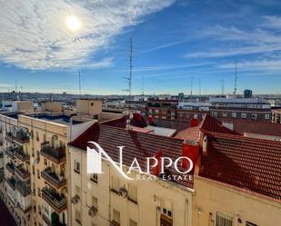 Exterior view of Attic for sale in  Madrid Capital  with Air Conditioner, Heating and Terrace