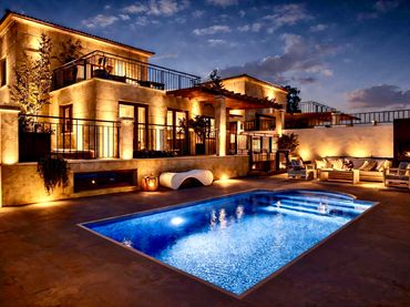 Villa mit Pool zum Verkauf in Pueblo Acantilado - Lanuza