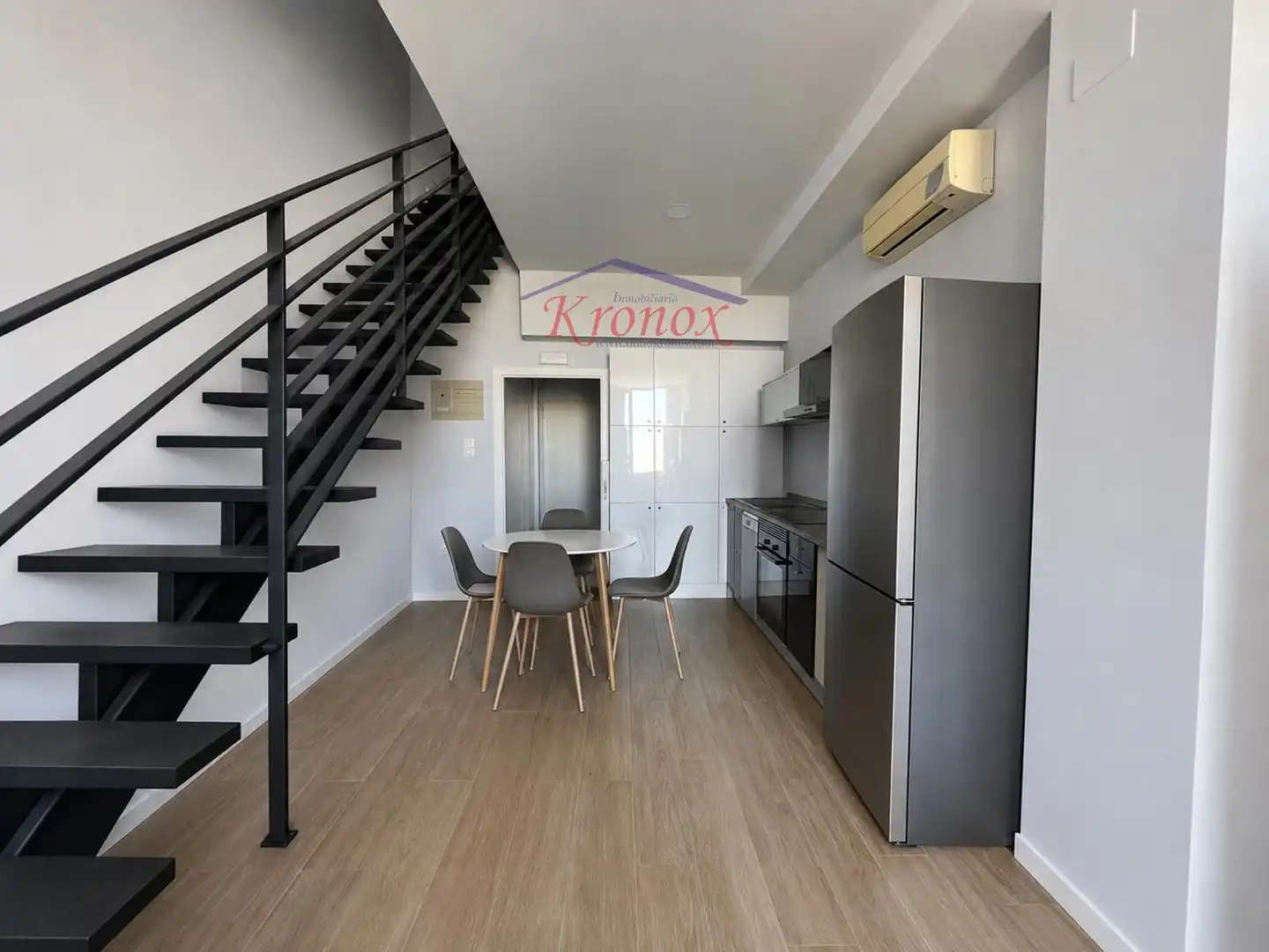 Küche von Maisonette zum Verkauf in Madrid mit Klimaanlage, Heizung und Terrasse
