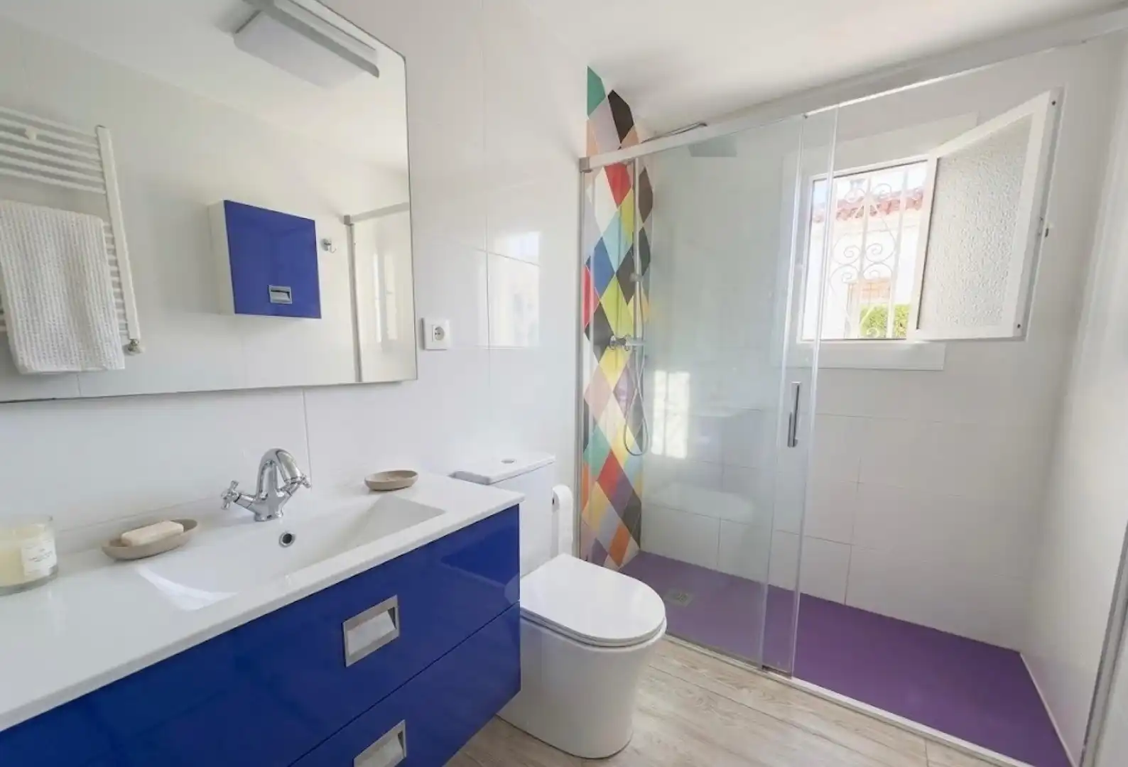 Baño de Casa adosada en venta en Cunit con Aire acondicionado, Calefacción y Terraza