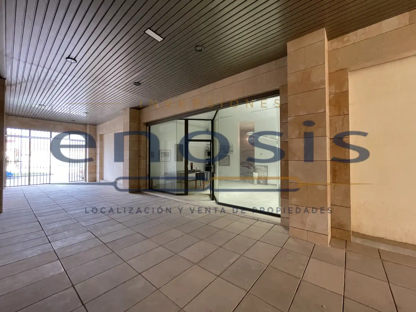 Business premises for sale in Calle Saavedra Fajardo, imagen 3