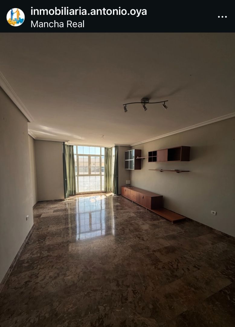Living room of Single-family semi-detached for sale in Mancha Real  with Air Conditioner, Heating and Private garden
