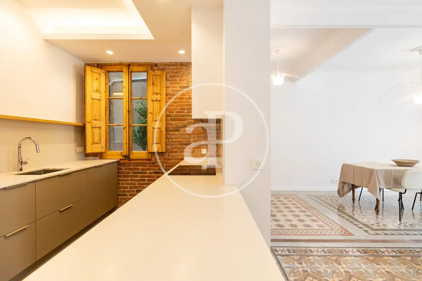 Küche von Wohnung zum Verkauf in Barcelona mit Klimaanlage, Heizung und Terrasse