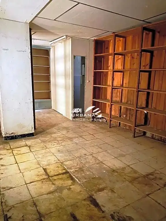 Commercial properties for sale in San Juan De Ávila, 4, Montilla