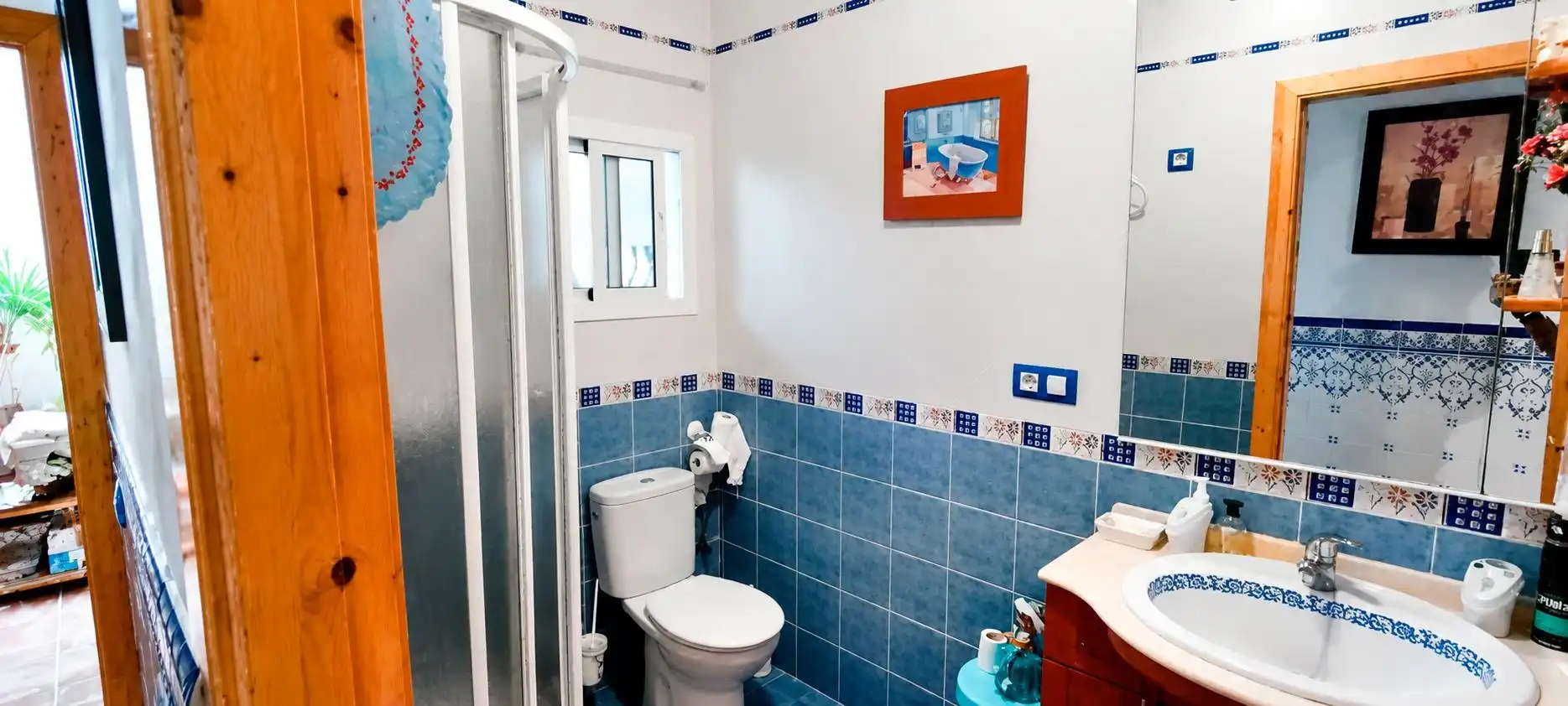 Bathroom of Houses for sale in Padules