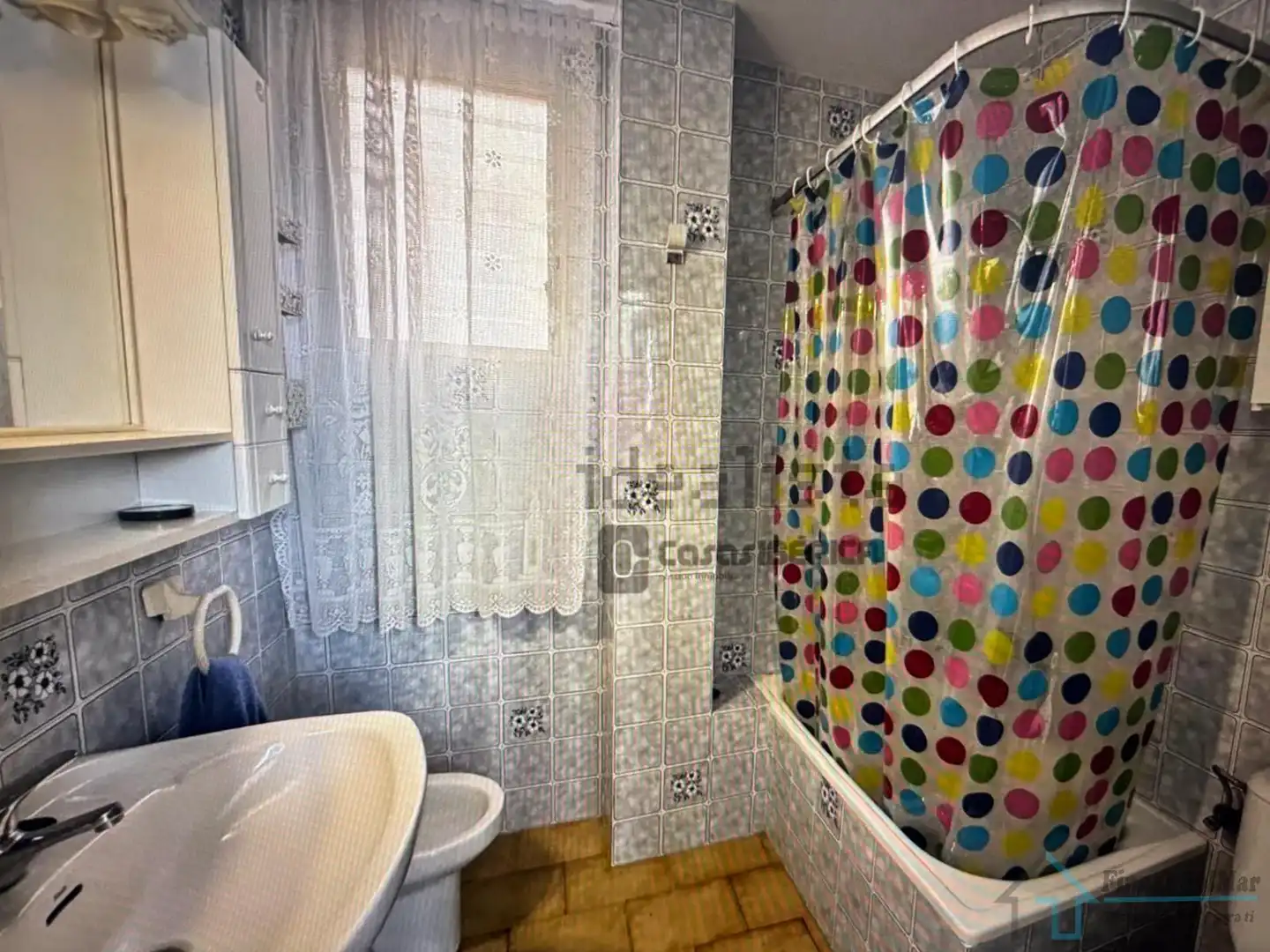 Badezimmer von Wohnungen zum Verkauf in Chilches / Xilxes mit Terrasse, Möbliert und Balkon