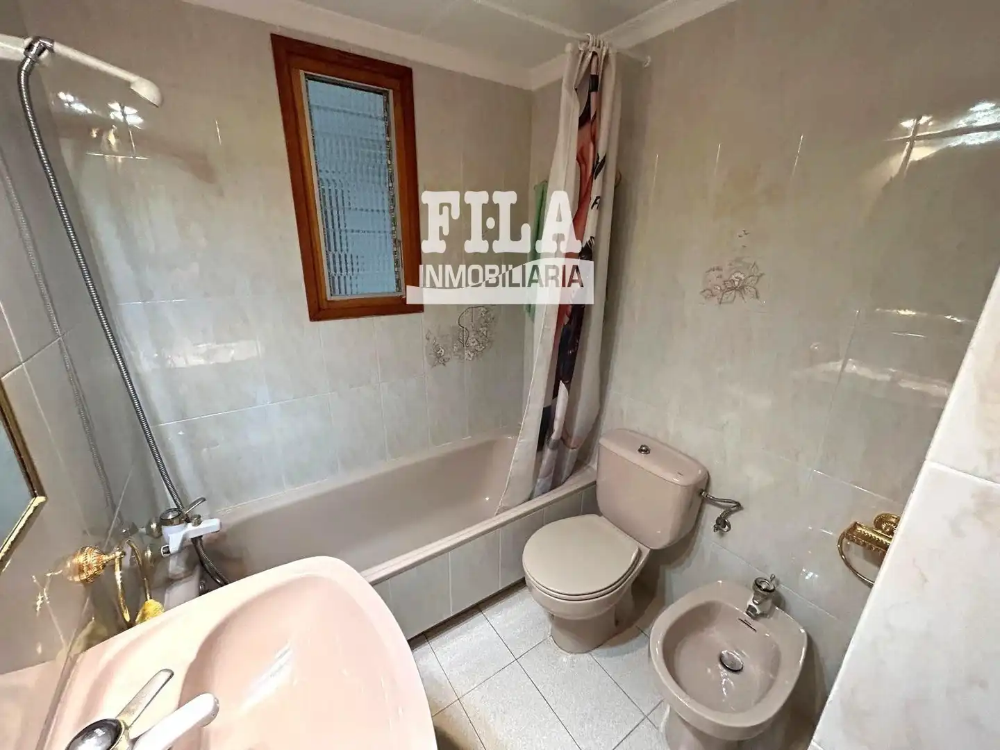 Bany de Pis en venda en Calafell amb Jardí privat, Terrassa i Piscina
