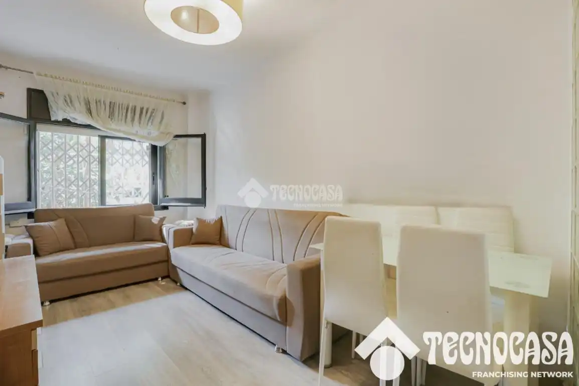 Sala de estar de Piso en venta en Barcelona con Calefacción y Parquet