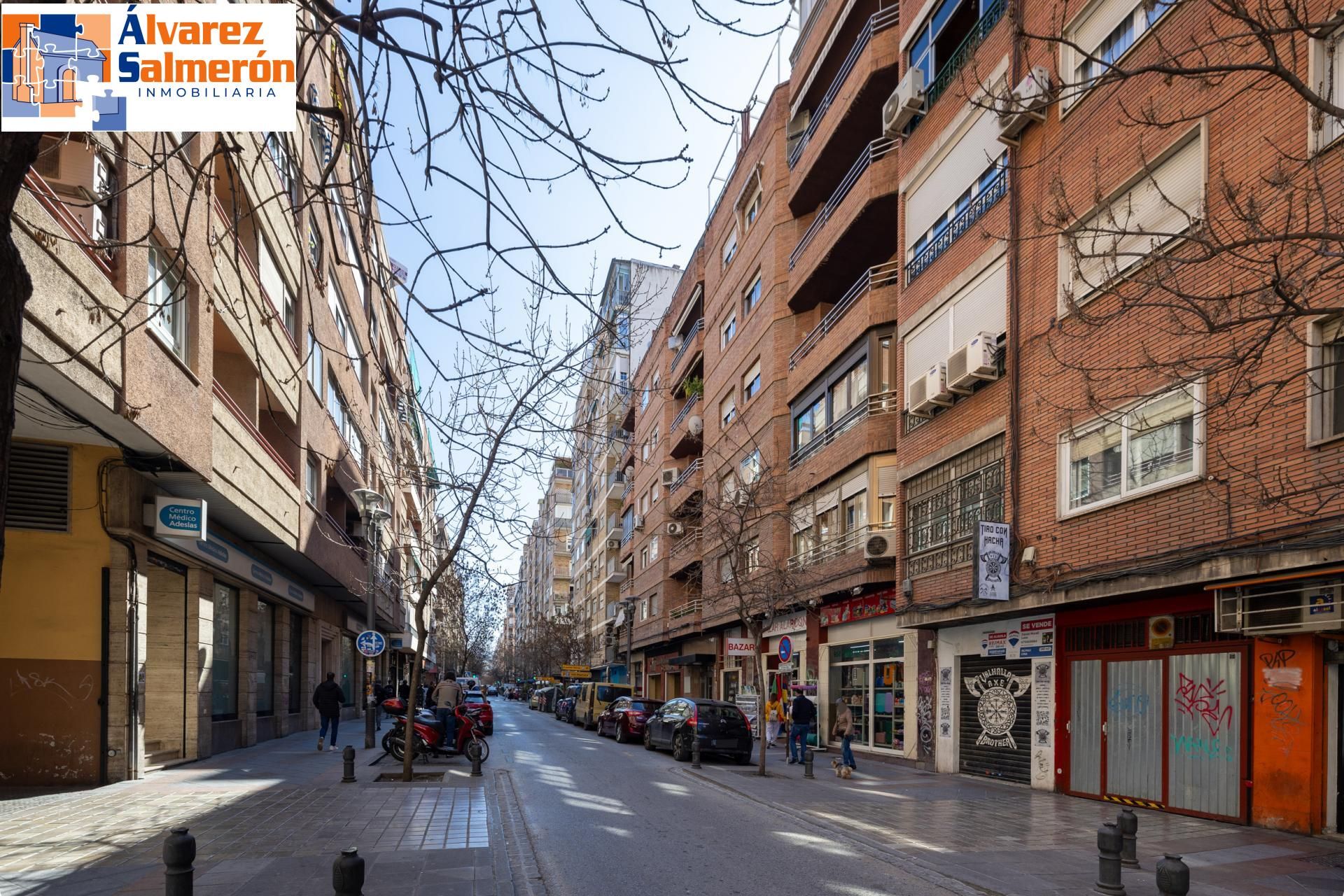Vista exterior de Apartamento en venta en  Granada Capital