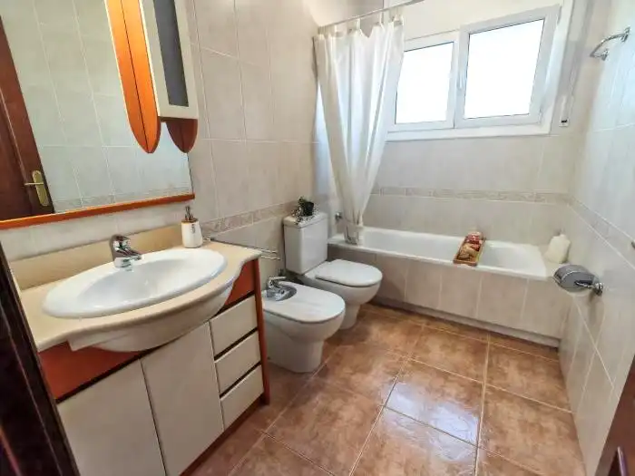 Baño de Casa o chalet en venta en Lliçà d'Amunt con Aire acondicionado, Jardín privado y Terraza