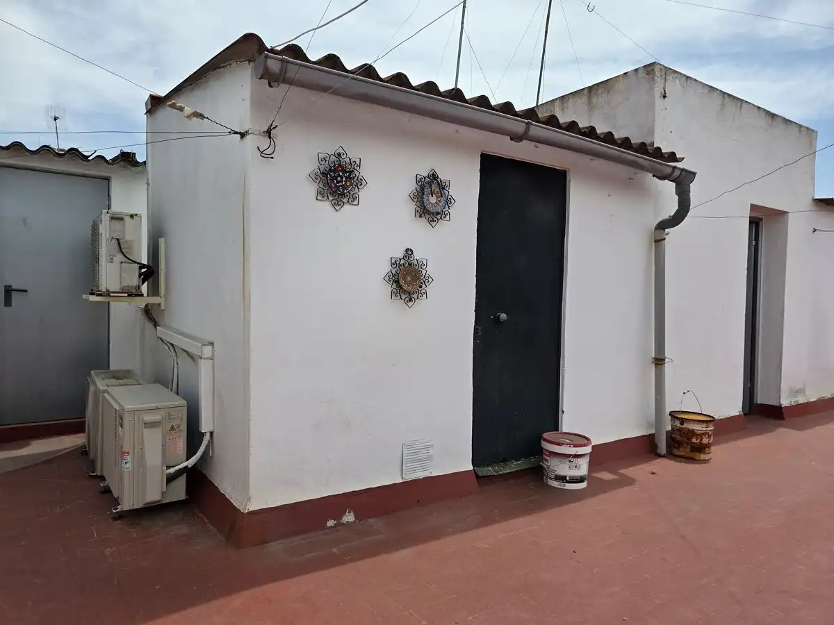 Vista exterior de Piso en venta en Sevilla con Aire acondicionado, Calefacción y Terraza