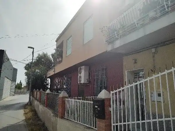House for sale in Calle Benitos