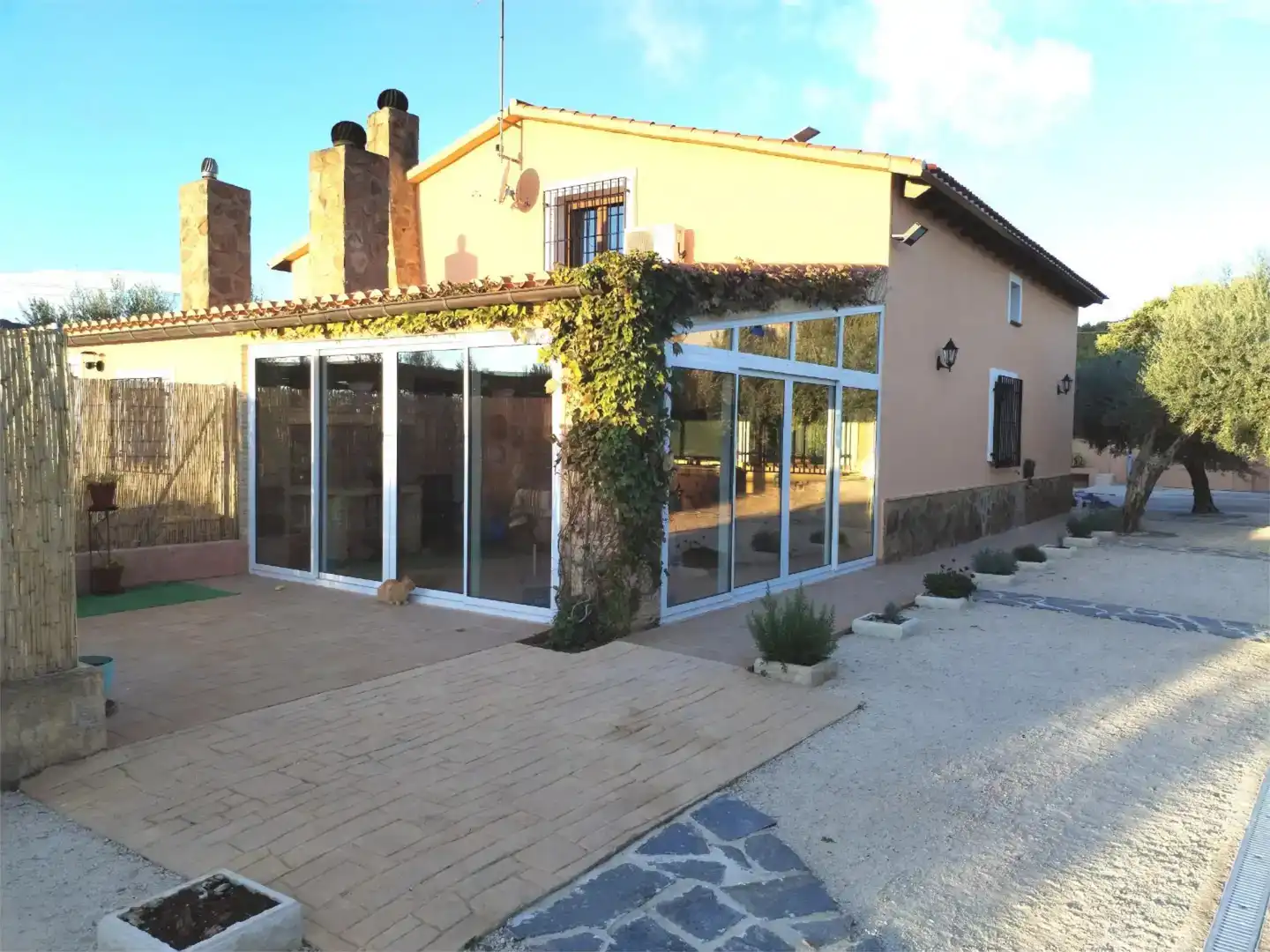 Pis en venda en Elche de la Sierra amb Aire condicionat, Jardí privat i Piscina