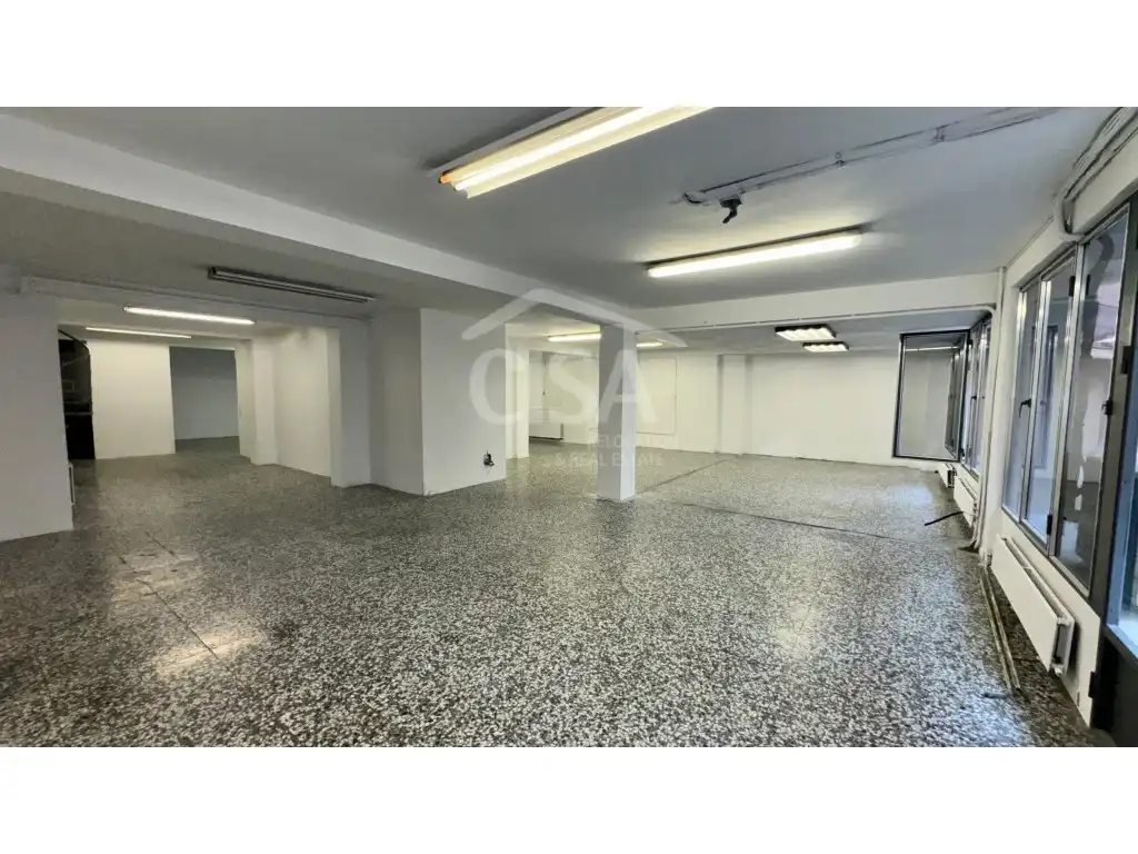 Local comercial de lloguer a Carrer Roureda de Sansa, 2-40 2-40